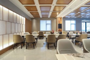 Desayuno buffet (CNY 25 por persona)