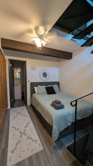 2 bedrooms, Internet, bed sheets