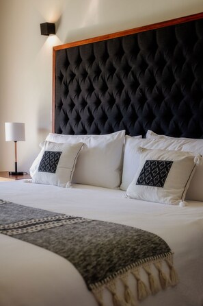 5 bedrooms, in-room safe, iron/ironing board, free WiFi