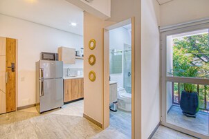 Comfort Studio | Blackout drapes, iron/ironing board, free WiFi