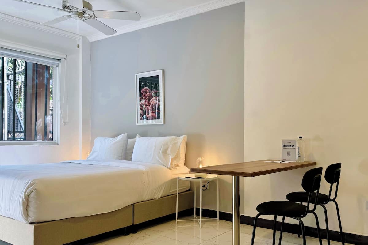 Executive Studio | Living area