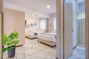 Exclusive Studio, Balcony, City View | Blackout drapes, iron/ironing board, free WiFi