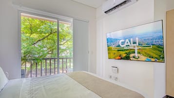 Blackout curtains, iron/ironing board, free WiFi