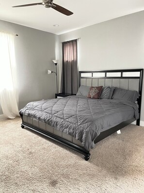 5 bedrooms, iron/ironing board, WiFi, bed sheets