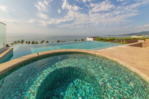 Apartment | Pool | 2 outdoor pools
