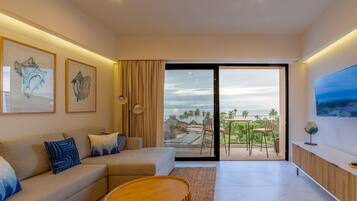 Apartment | Living area | 45-inch Smart TV with digital channels