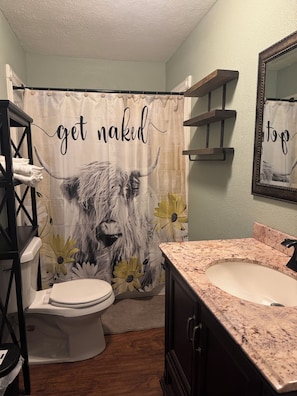 Towels, toilet paper