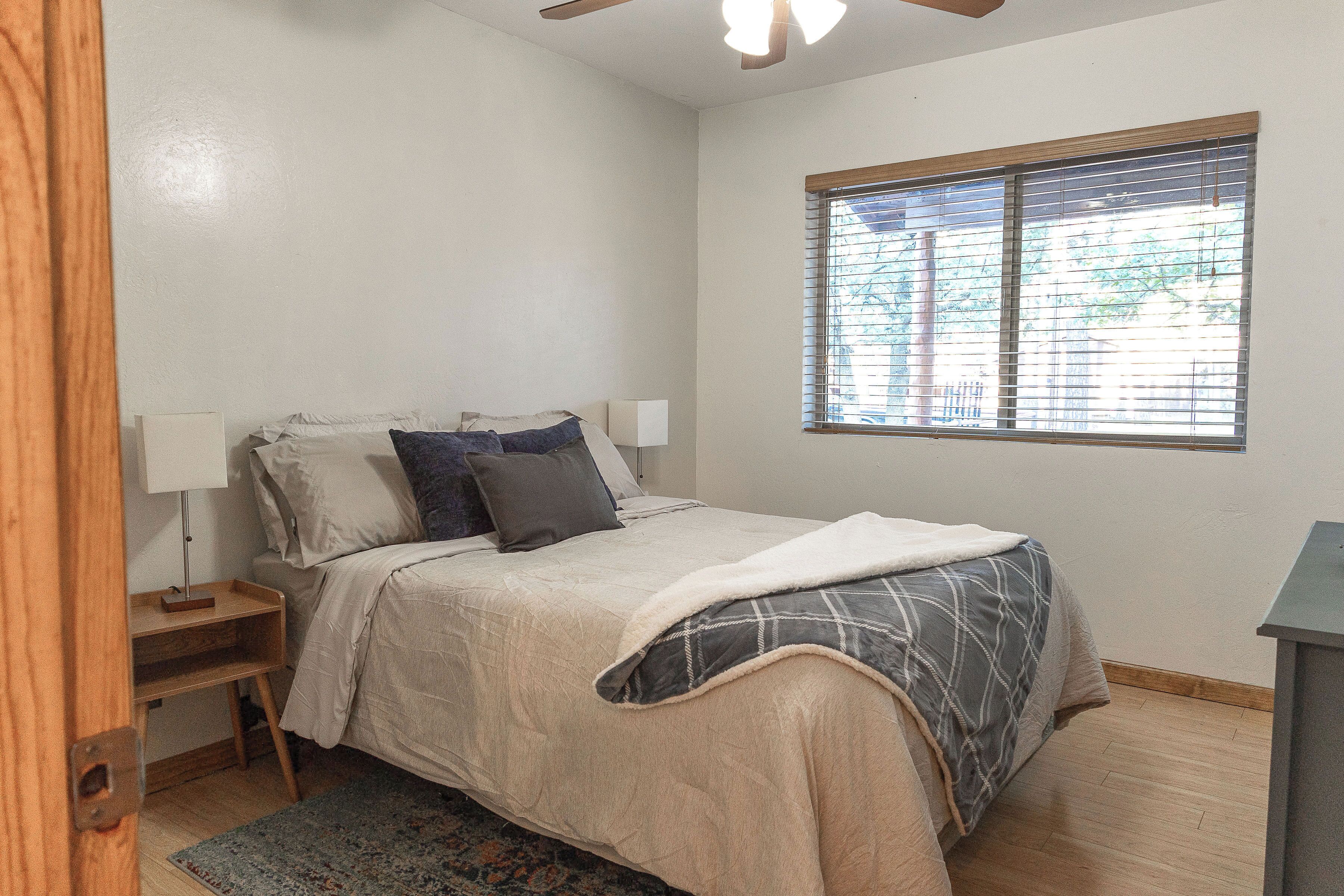 2 bedrooms, desk, free WiFi, bed sheets