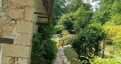 Magnifique gßte a louer au calme tout équipé