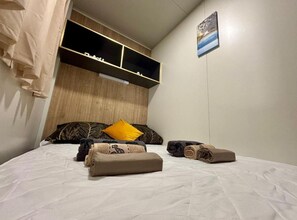 2 bedrooms, Internet, bed sheets