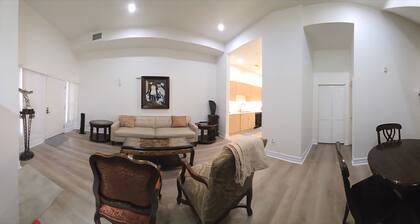 Enjoyable condo with AC in sunny East Village downtown San Diego