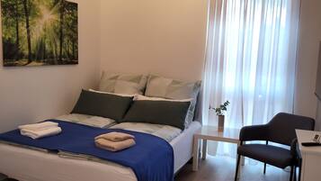 1 bedroom, iron/ironing board, free WiFi, bed sheets