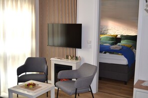 1 bedroom, iron/ironing board, free WiFi, bed sheets