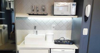 Studio, entire space, cozy and modern, close to everything!
