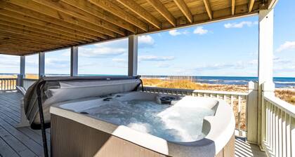 Beachfront Villa Royale OBX: Oceanfront | Dog Allowed | Private Pool | Hot Tub
