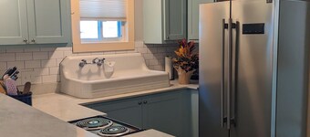 Cozy Downstairs Apt Near Downtown,Long-Term Rental