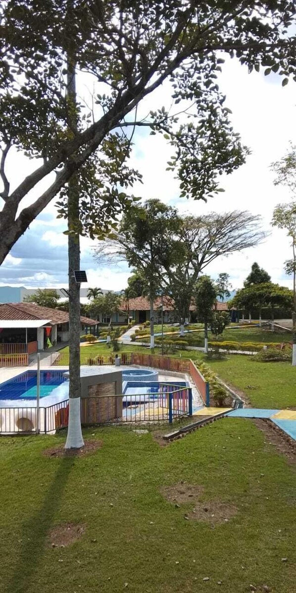 Pemandangan dari hartanah