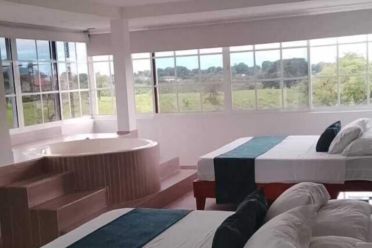 SUITE COLIBRI | Free WiFi, wheelchair access