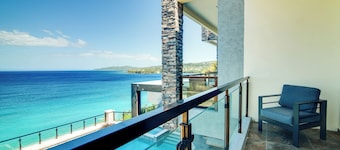 Luxury Oceanfront Villa Fully Staffed