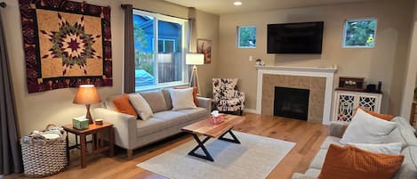 Smart TV y chimenea