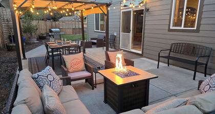 2 min to Downtown Sisters, Family Friendly, XBOX, Game Rm, Outdoor Patio w/ BBQ,
