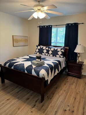 2 dormitorios, tabla de planchar con plancha, wifi y ropa de cama