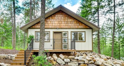 Romantic Forest Cabin by Flathead Lake