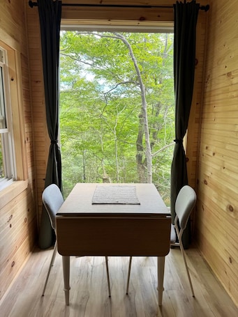 お食事. Ananda Cabin- Enchanted Forest Hideaway