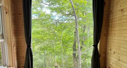 Ananda Cabin- Enchanted Forest Hideaway