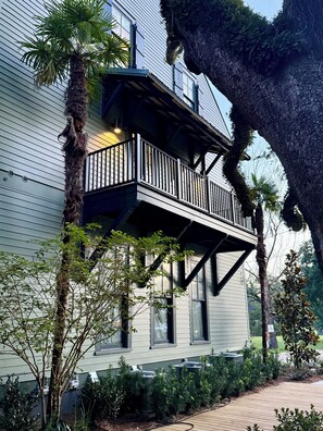 Exterior - The Pullman House #822 - Downtown Townhouse w/ Heated Pool (Ocean Springs)
