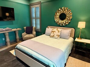 3 chambres, fer et planche à repasser, Wi-Fi, draps fournis