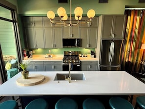 Microwave, oven, stovetop, dishwasher