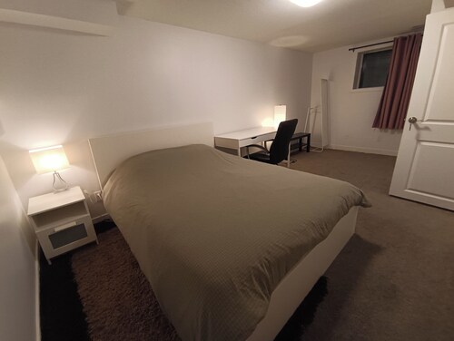 Whole Unit- 4+ Bedroom Duplex- Full privacy