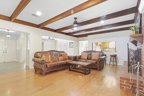 TV connectée, cheminée