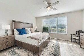 2 chambres, bureau, fer et planche à repasser, Wi-Fi gratuit