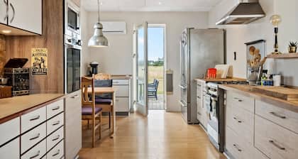 Stunning home in Harboøre with WiFi