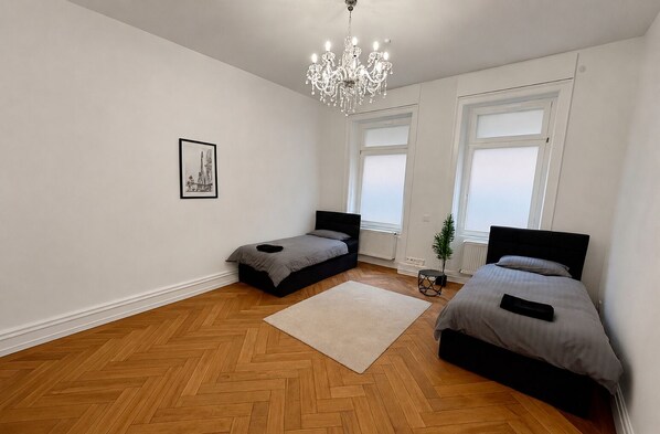 5 chambres, Wi-Fi, literie fournie