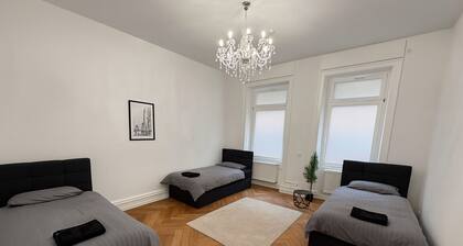 Offenbach 200m2 12 Personen O1