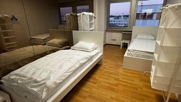 8 Schlafzimmer, WLAN, Bettwäsche