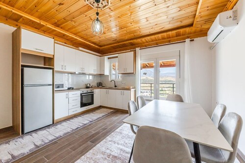 Hillside Apartment Gjirokastër | 2