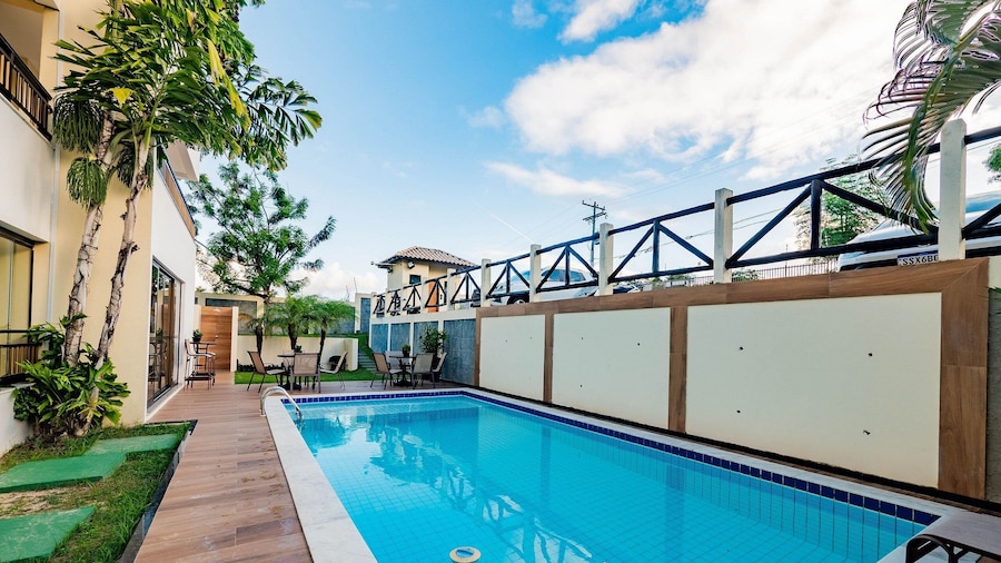 Complete Apt Near Stella Maris Beach Jsm0103