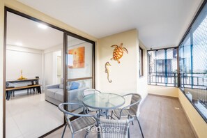 Departamento básico | Restaurantes