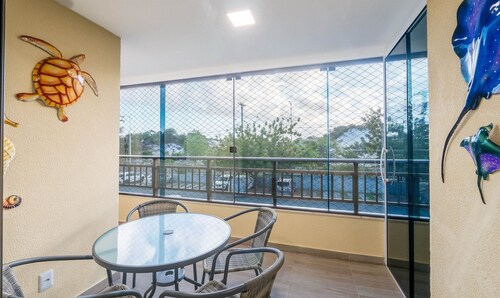 Complete Apt Near Stella Maris Beach Jsm0103