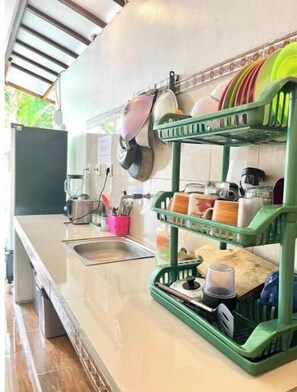 Fridge, microwave