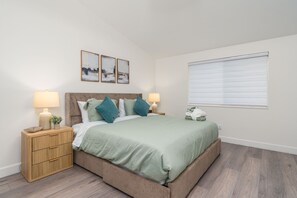 4 Schlafzimmer, Bügeleisen/Bügelbrett, kostenloses WLAN, Bettwäsche