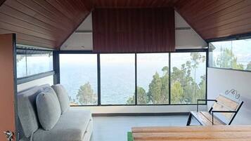 Classic Quadruple Room, Lake View | Free WiFi