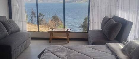 经典四人房, 湖景 | 免费 WiFi