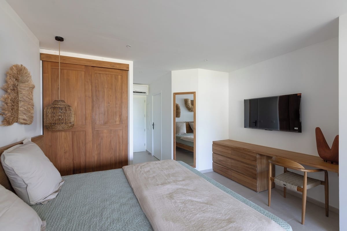 Superior Studio Suite, Balcony, Garden View | In-room safe, desk, laptop workspace, blackout curtains