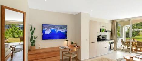 Premium Suite, 1 King Bed with Sofa bed, Garden View | In-room safe, blackout drapes, free WiFi