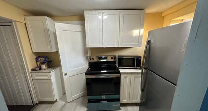 Delightful 2-bedroom house in Milton